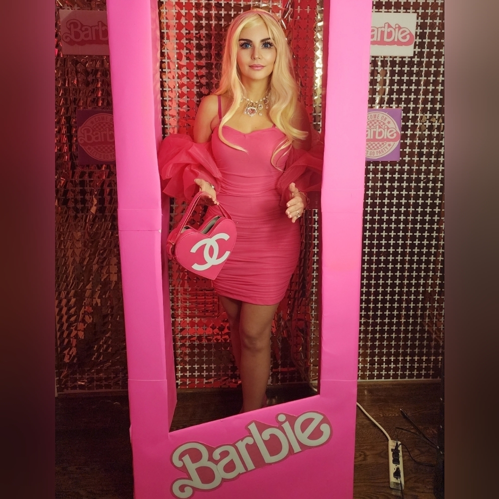 Elegant Pink Off-Shoulder Dress - Picture 4 of 5